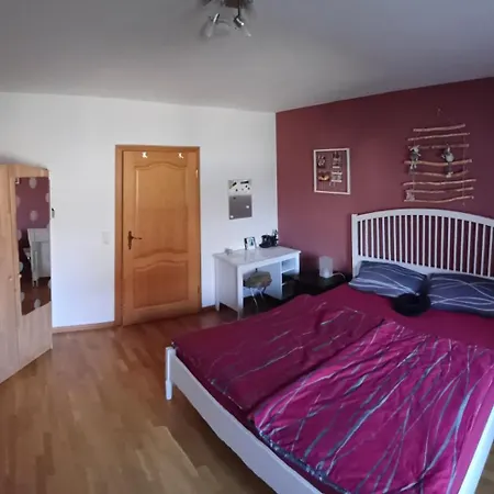 Apartment In Am Ravel-radweg Hike&bike&business