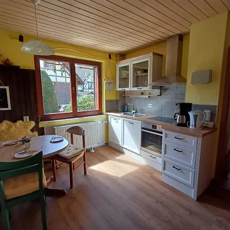 In Am Ravel-radweg Hike & Bike & Business Apartment *