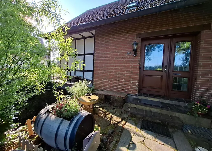 In Am Ravel-radweg Hike & Bike & Business